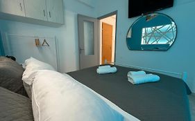 Snug Shack